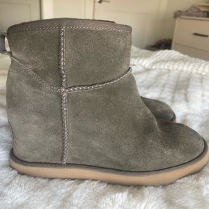 Ugg wedge booties (army green) (size 5.5)